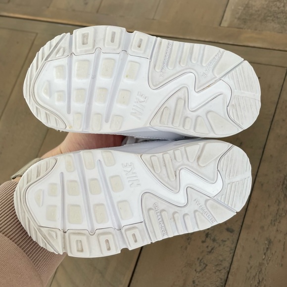 Nike Air Max 90 - Picture 5 of 9